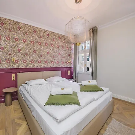 Haffnera Unique * Сопот